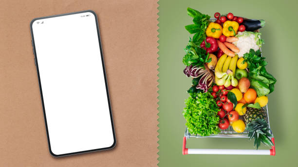 istock Full shopping cart and smartphone 1459390527