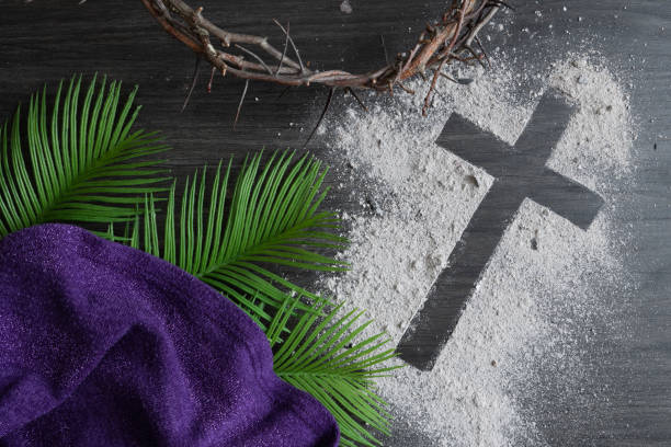 istock Ashes cross, crown of thorns and palms 1459467204
