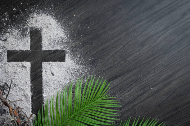 istock Ashes cross, palms and crown of thorns 1459467233