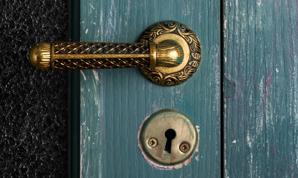istock Antique copper door handle and keyhole 1459503975