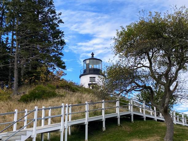 faro di owl's head - owls head lighthouse foto e immagini stock