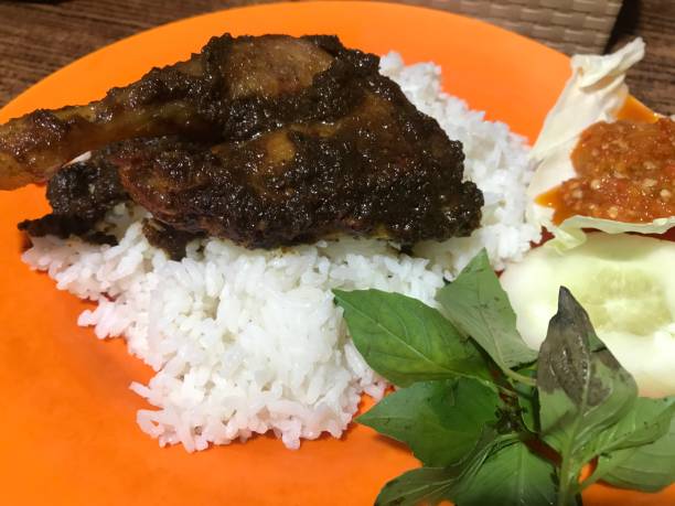 istock black seasoned duck rice 1459625168