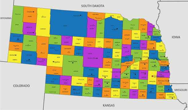 ilustraciones, imágenes clip art, dibujos animados e iconos de stock de colorido mapa político de nebraska con capas separadas claramente etiquetadas. ilustración vectorial. - nebraska omaha nebraska map road