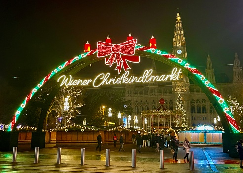 Viennese Christmas market in front of the Vienna Rathaus