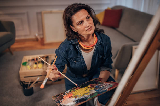 istock Artist painting 1459723413
