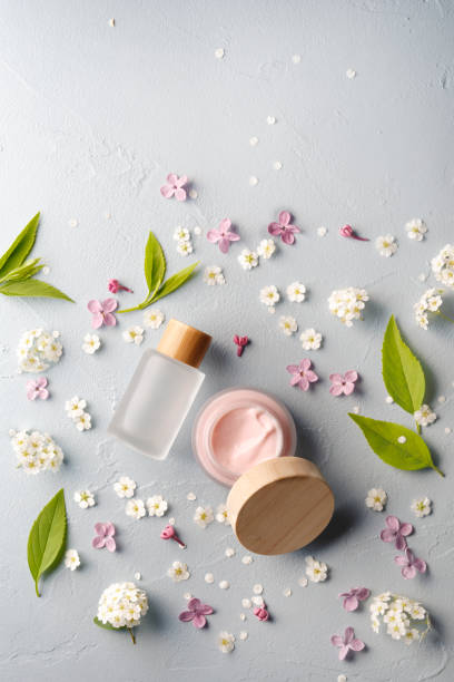 istock Face serum and moisturizer with flowers 1459765246