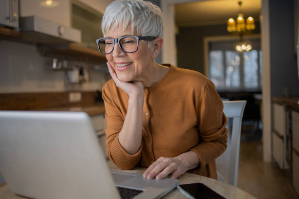 istock Woman working from home 1459827579