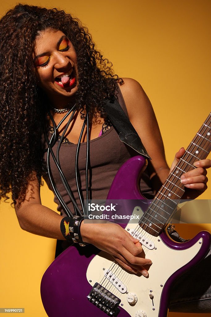 여자아이 게임하기 전기 기타 - 로열티 프리 기타-현악기 스톡 사진