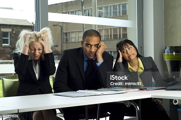 Reunião Da Equipe De Negócios - Fotografias de stock e mais imagens de Reunião - Reunião, Tédio, Finanças