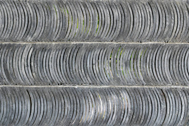 Background wall composed of traditional Chinese tiles