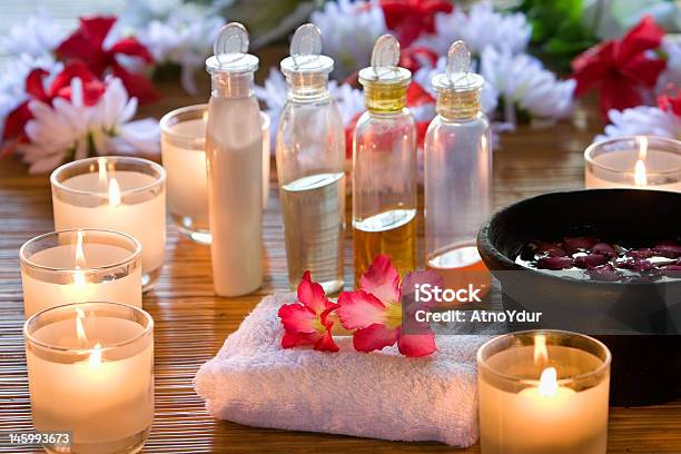 Ausstattung Für Reflexzonenmassage Stockfoto und mehr Bilder von Aromatherapie - Aromatherapie, Ausrüstung und Geräte, Bambus - Material