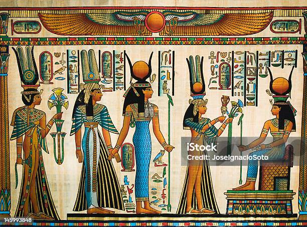 Isis Y Nefertari En Un Papiro Egipcio Foto de stock y más banco de imágenes de Reina - Persona de la realeza - Reina - Persona de la realeza, Cultura egipcia, Templo de Nefertari