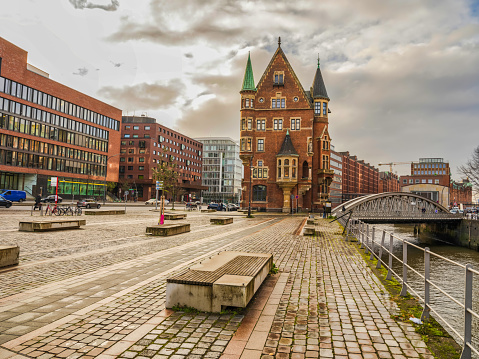 Modern and historic buildings on St. Annenfleet in Hamburg, Germany