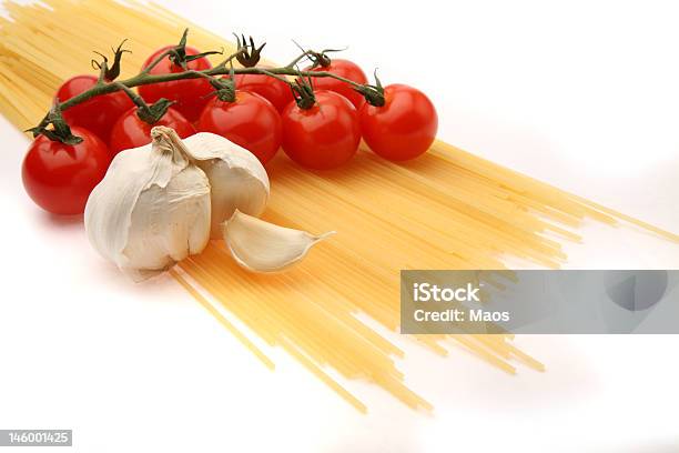 Foto de Ingredientes Para Massa Italiana e mais fotos de stock de Alho - Alho, Tomate, Vinha