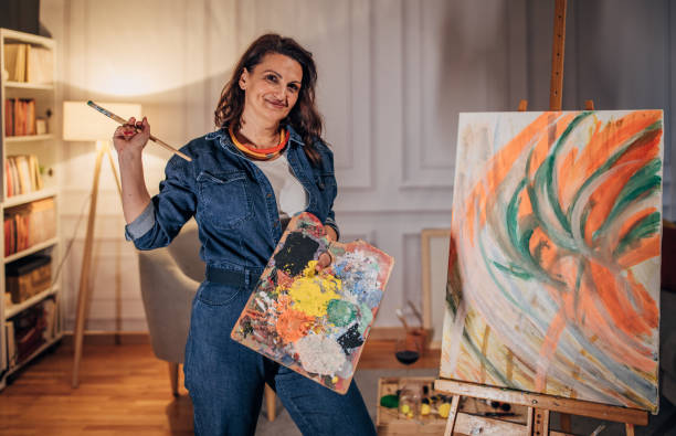 istock Female artist 1460020835