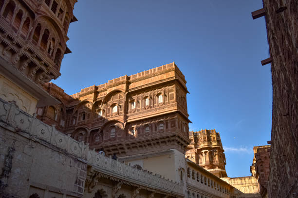 메흐랑가르 요새의 고대 건축적 아름다움 조드푸르 라자스탄 인도 - mehrangarh 뉴스 사진 이미지