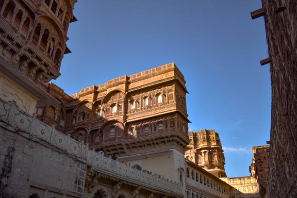 starożytne piękno architektoniczne fortu mehrangarh, jodhpur, radżastan, indie - mehrangarh zdjęcia i obrazy z banku zdjęć