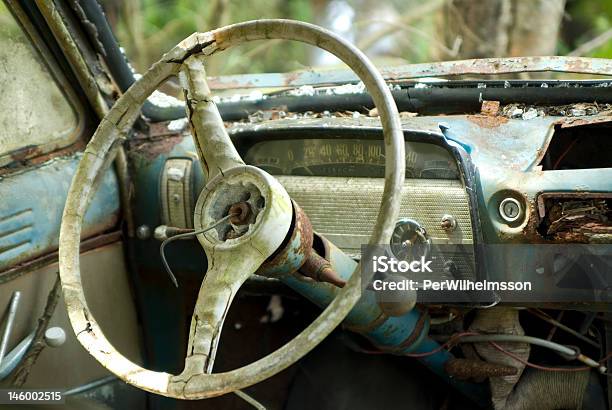 Foto de Volante e mais fotos de stock de 1950-1959 - 1950-1959, Abandonado, Acidente de Carro