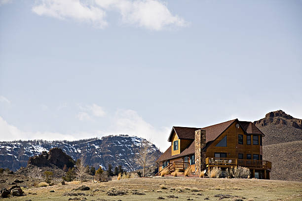 istock house in the mountains 146005294