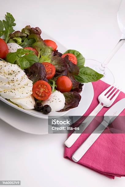 Foto de Insalata Caprese e mais fotos de stock de Alimentação Saudável - Alimentação Saudável, Almoço, Antepasto