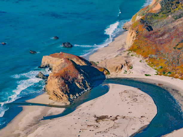istock California highway 1 1460059584