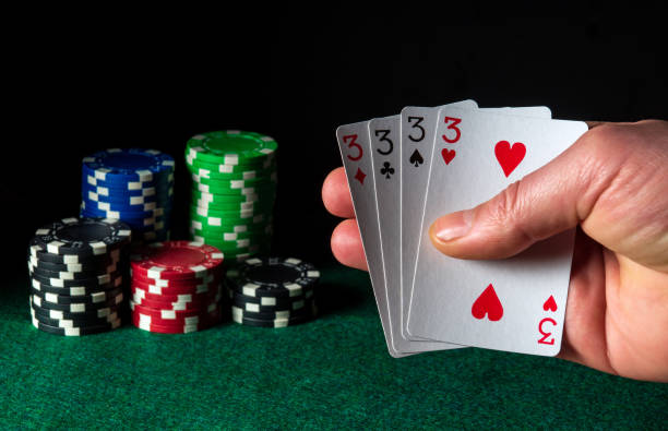 What is the betting structure in Omaha Poker?