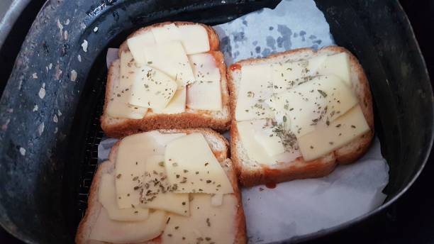 istock Bread in the air fryer 1460129766
