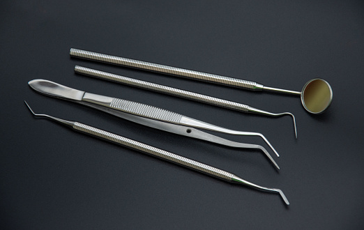 metalic tweezers