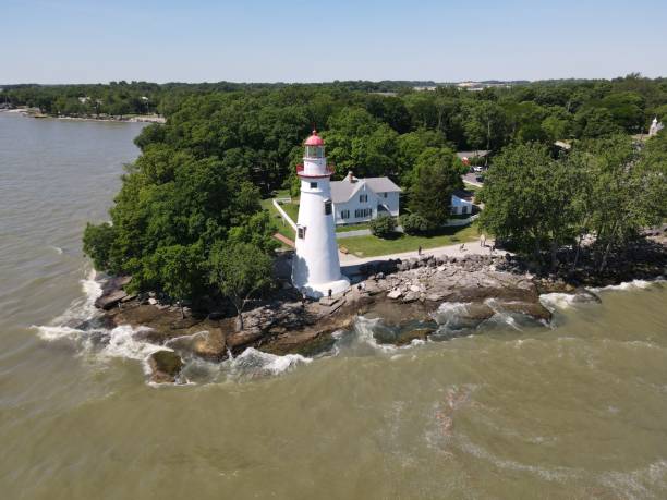 istock Aerial view of a white lighthouse 1460196142