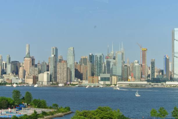 istock Scenic view of city skyline under a bright sunny day 1460201527
