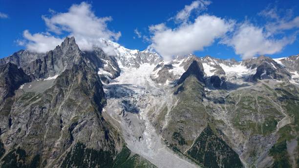 istock Beautiful view of the mountains on a sunny day 1460210139