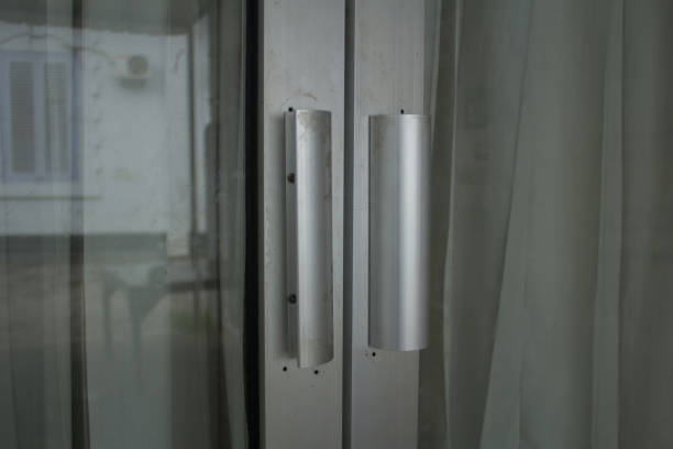 istock The door in the shop 1460239099