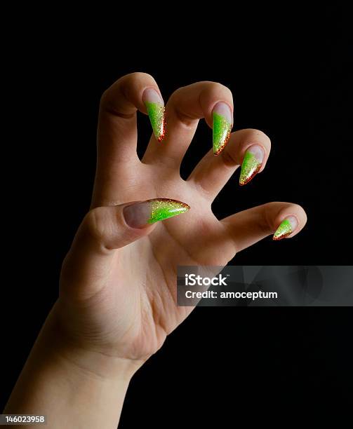 Manicure - Fotografie stock e altre immagini di Adulto - Adulto, Brillante, Composizione verticale