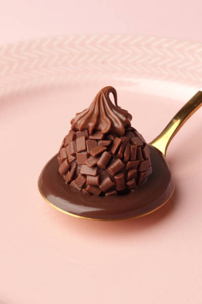 Mousse de Chocolate Crocante: Doce Irresistível! - receita deliciosa profissional - passo 1
