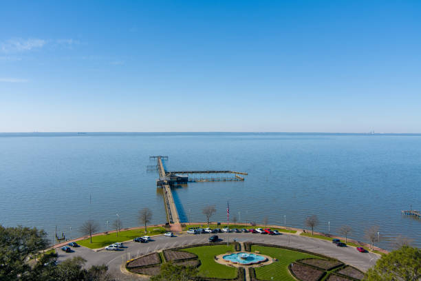 istock The Fairhope Municipal Pier 1460396149