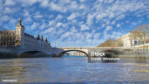 Paris The Pont Au Change And The Conciergerie Stock Photo - Download Image Now - Ancient, Architecture, Barge