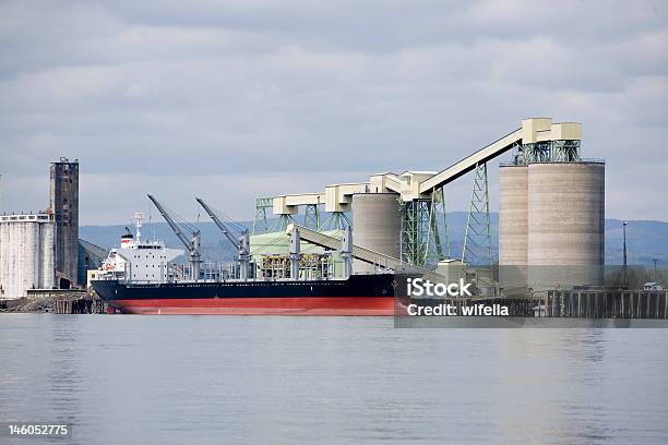 Grão De Envio - Fotografias de stock e mais imagens de Cereal - Cereal, Transporte de mercadoria, Docas