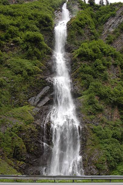 Cachoeira Bridal Veil Alaska - foto de acervo