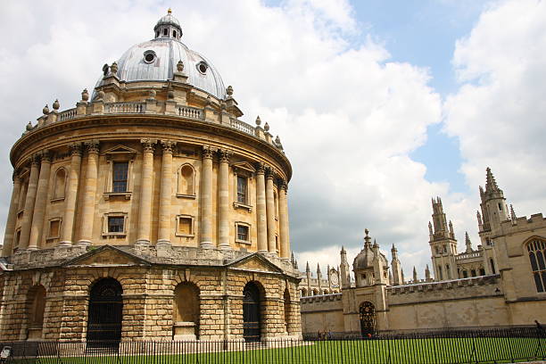 istock Radcliffe Camera in Oxford, England 146055159