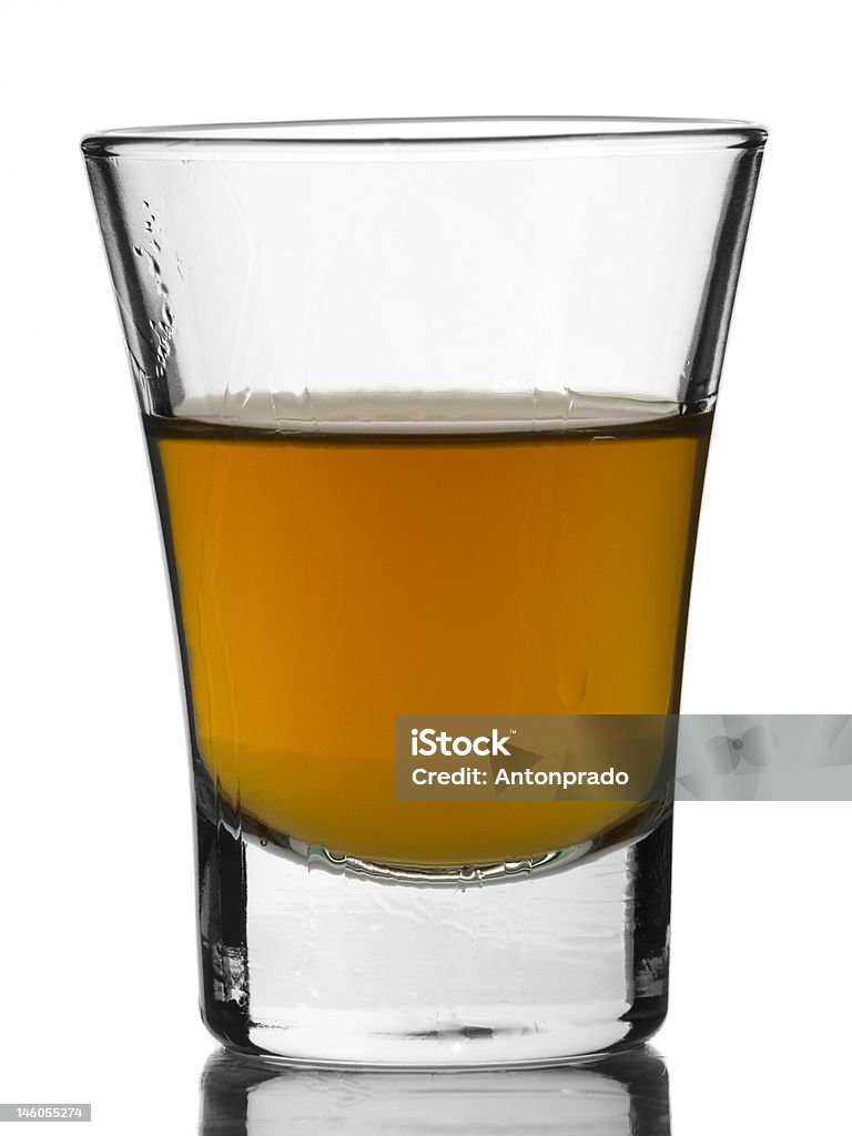Shot of Виски - Стоковые фото Алкоголь - напиток роялти-фри