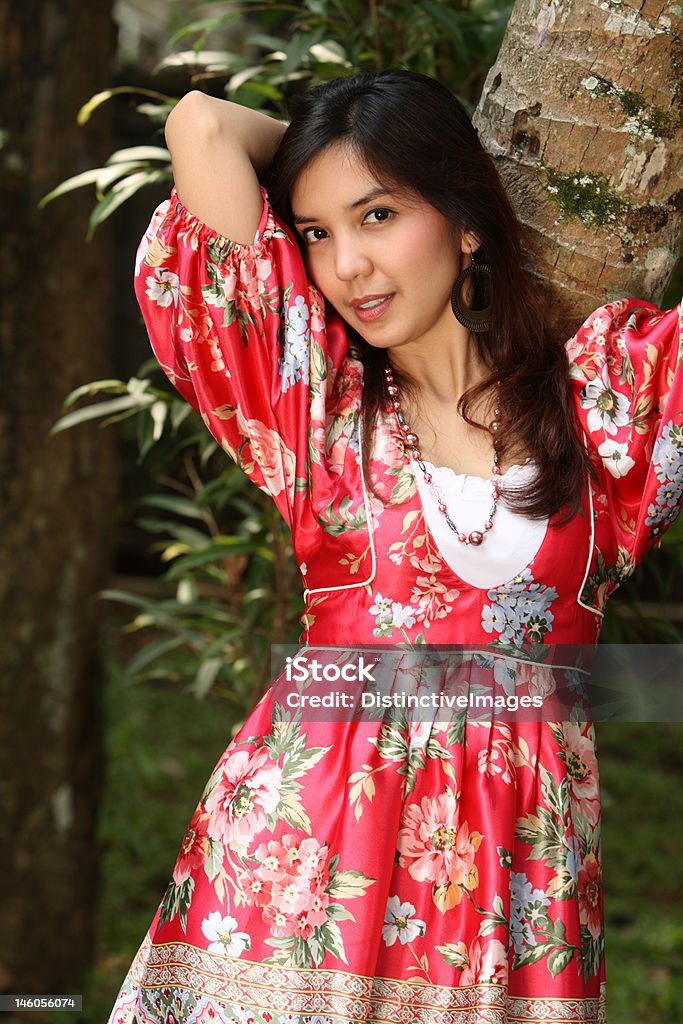 Азиатская девушка - Стоковые фото Азиатского и индийского происхождения роялти-фри