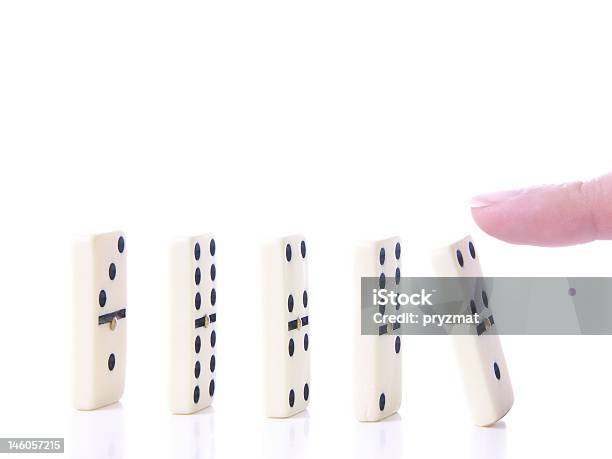 Effetto Domino - Fotografie stock e altre immagini di Andare giù - Andare giù, Arte, Cultura e Spettacolo, Attività