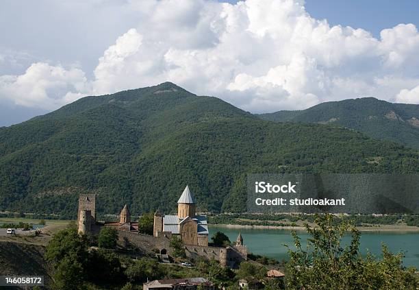 Photo libre de droit de Château De Ananuri banque d'images et plus d'images libres de droit de Ananouri - Ananouri, Caucase, Château