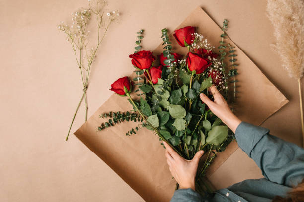 istock Making a bouquet for Valentine's Day 1460583682