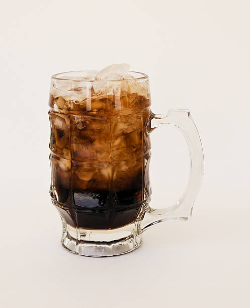 istock Frosty mug of rootbeer 146058958