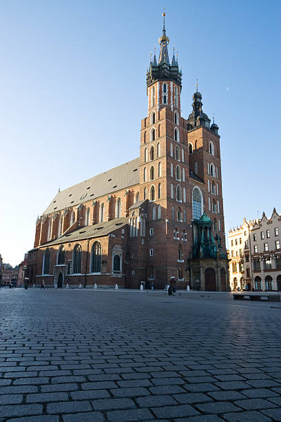 istock Church Mariacki in Krakow, Poland 146059621