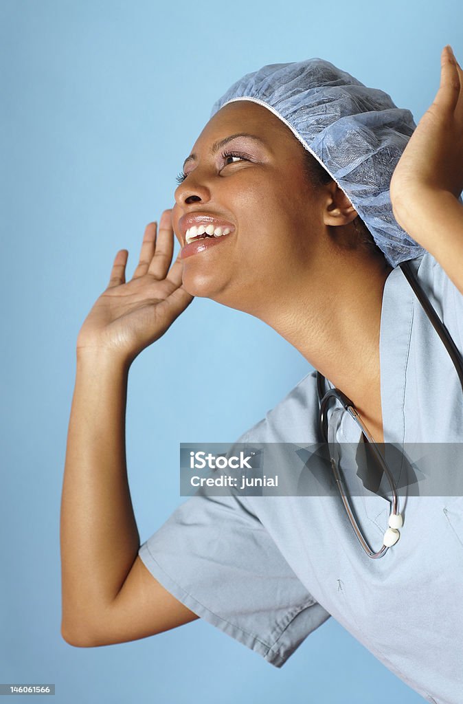 Очень excited медсестра - Стоковые фото Африканская этническая группа роялти-фри