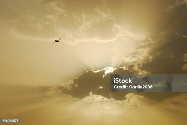 De La Puesta Del Sol Foto de stock y más banco de imágenes de Avión - Avión, Irán, Australia