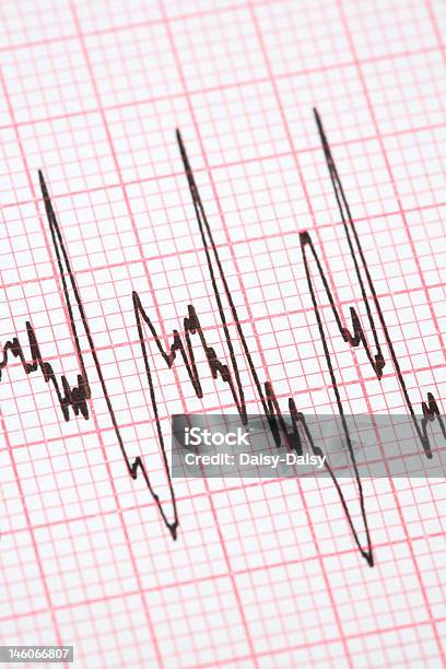 Stampa Da Cardiograph - Fotografie stock e altre immagini di Composizione verticale - Composizione verticale, Documento stampato, Elettrocardiogramma