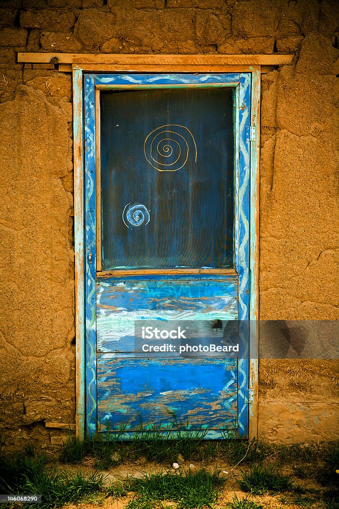 Taos Pueblo porte - Photo de Adobe libre de droits